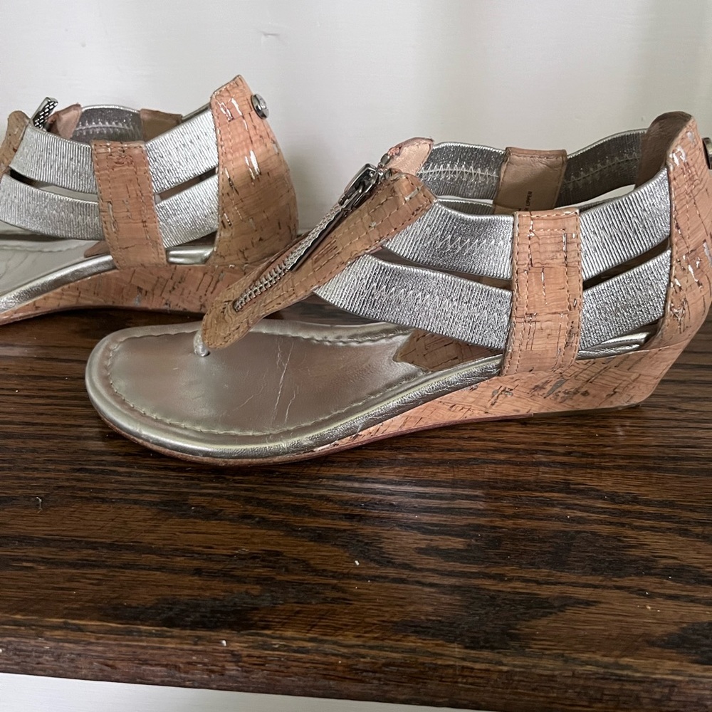 Donald Pliner Sandals
